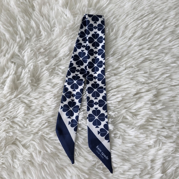 Kate Spade Blue And White Patterned Twilly - Picture 2 of 6